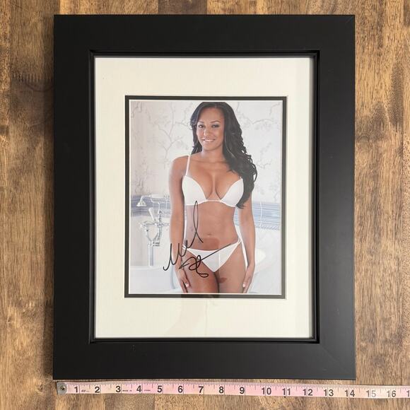 Mel B Spice Girls Melanie Brown Autographed Framed Photo 14x17 COA Iconographs - Picture 7 of 7